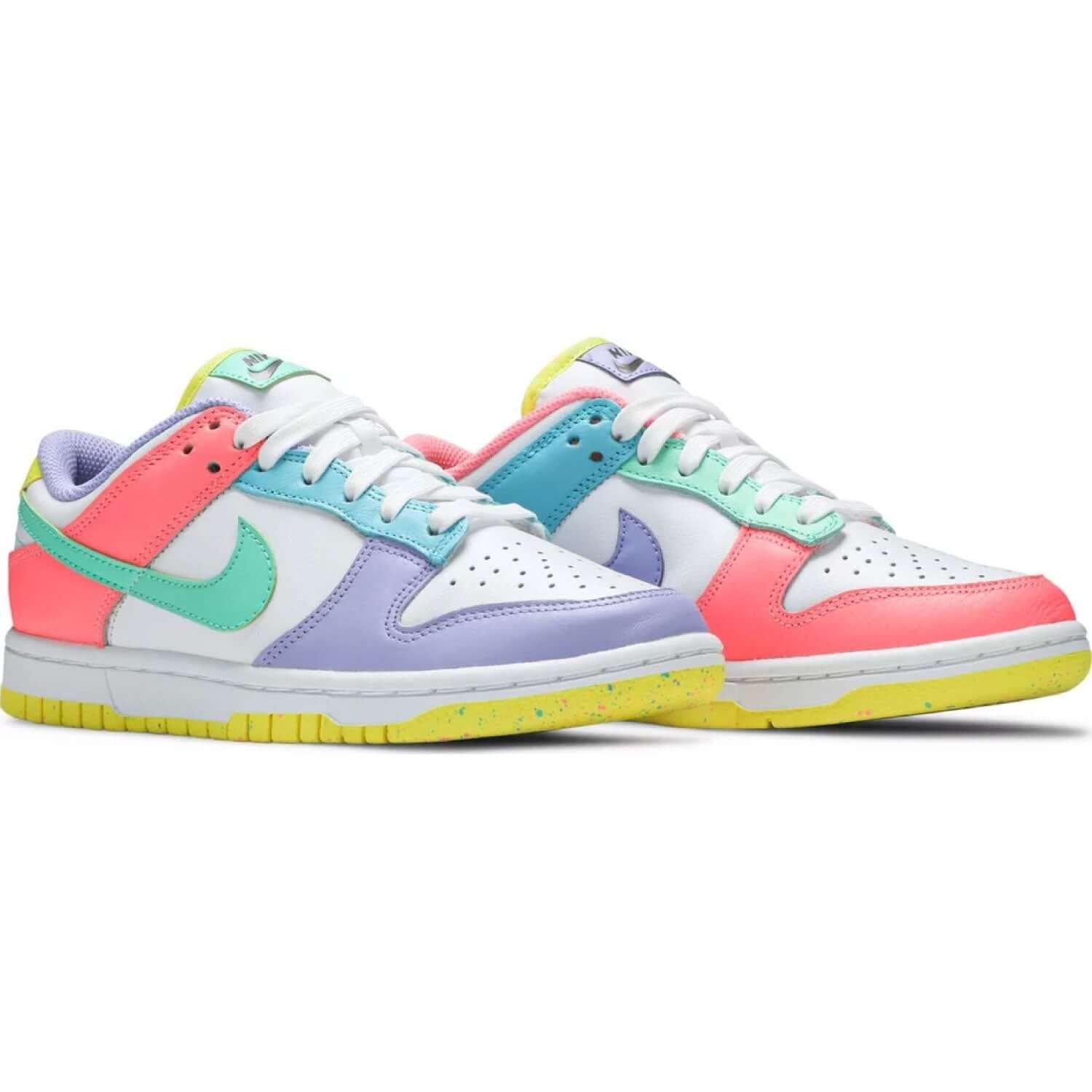 Wmns Dunk Low SE 'Candy' - Image 4