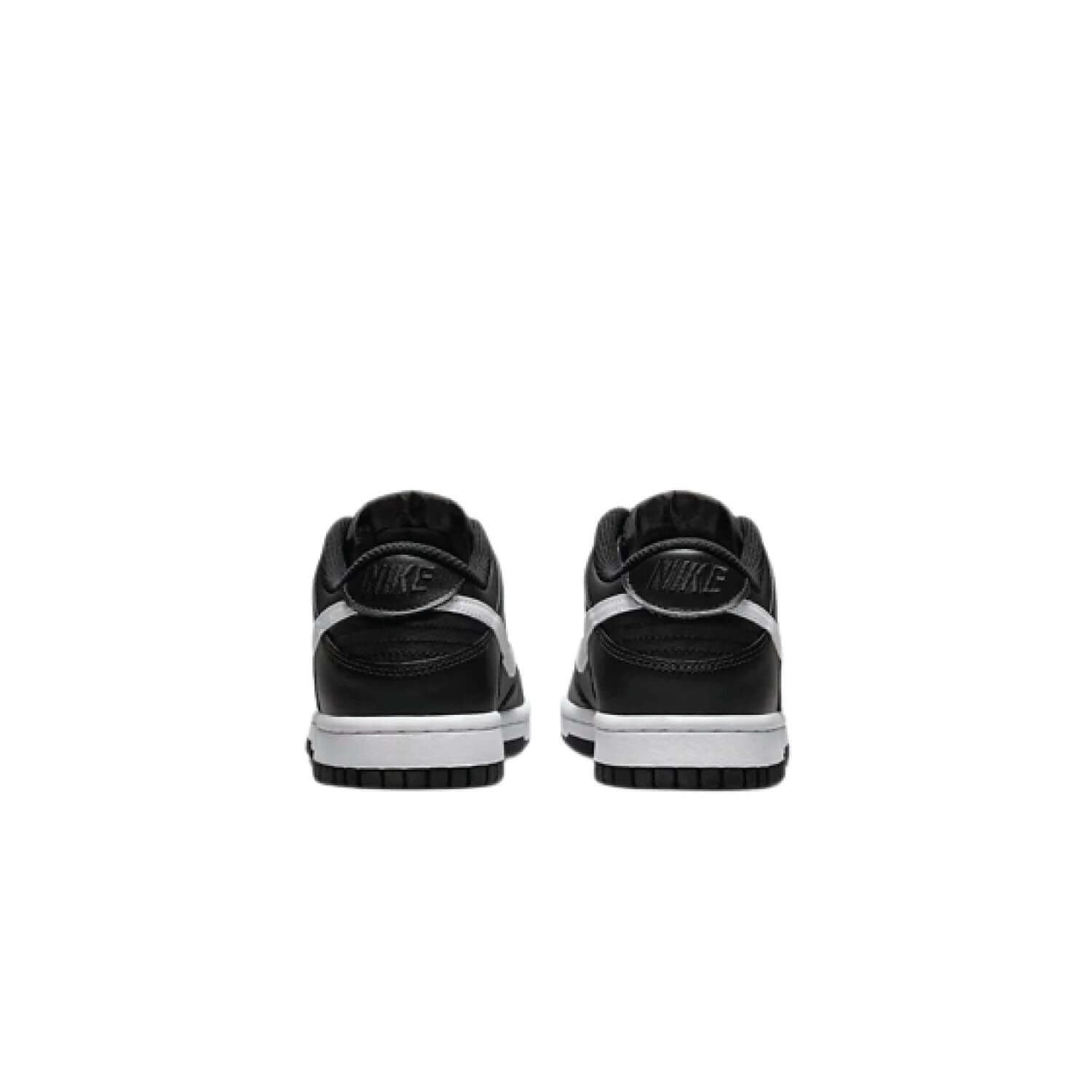 Dunk Low Older Kids' Shoes - Black - Image 3