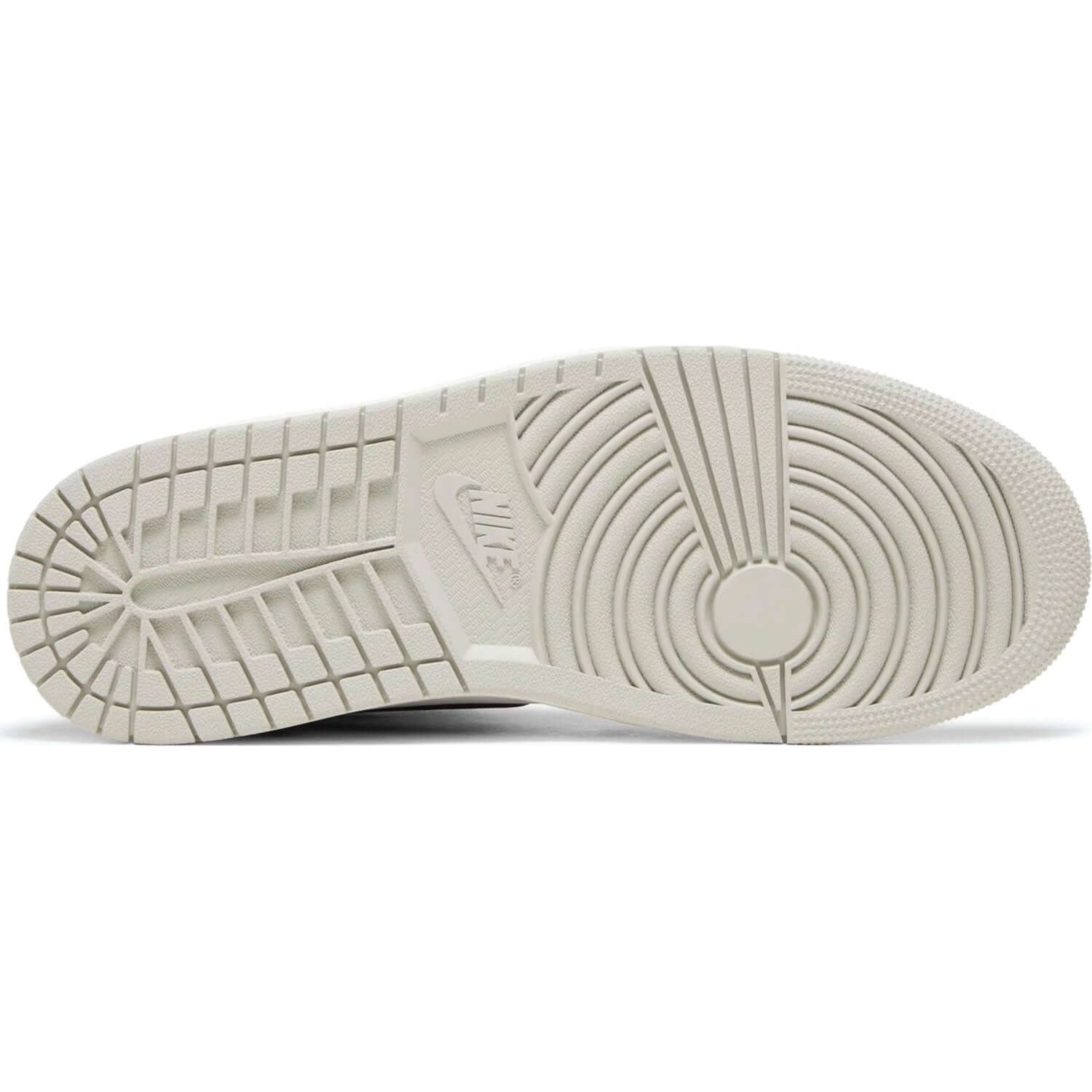 Air Jordan 1 Retro High OG 'White Cement' - Image 2